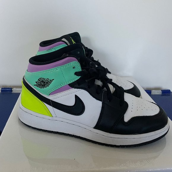 Jordan 1 black and white with purble, turqouise and neon yellow accents - Picture 1 of 11